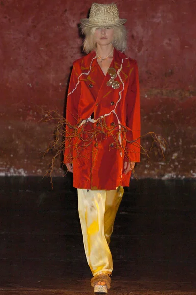 Look 13